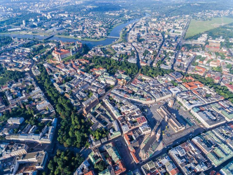 Zdjęcie przedstawiające Kraków z lotu ptaka