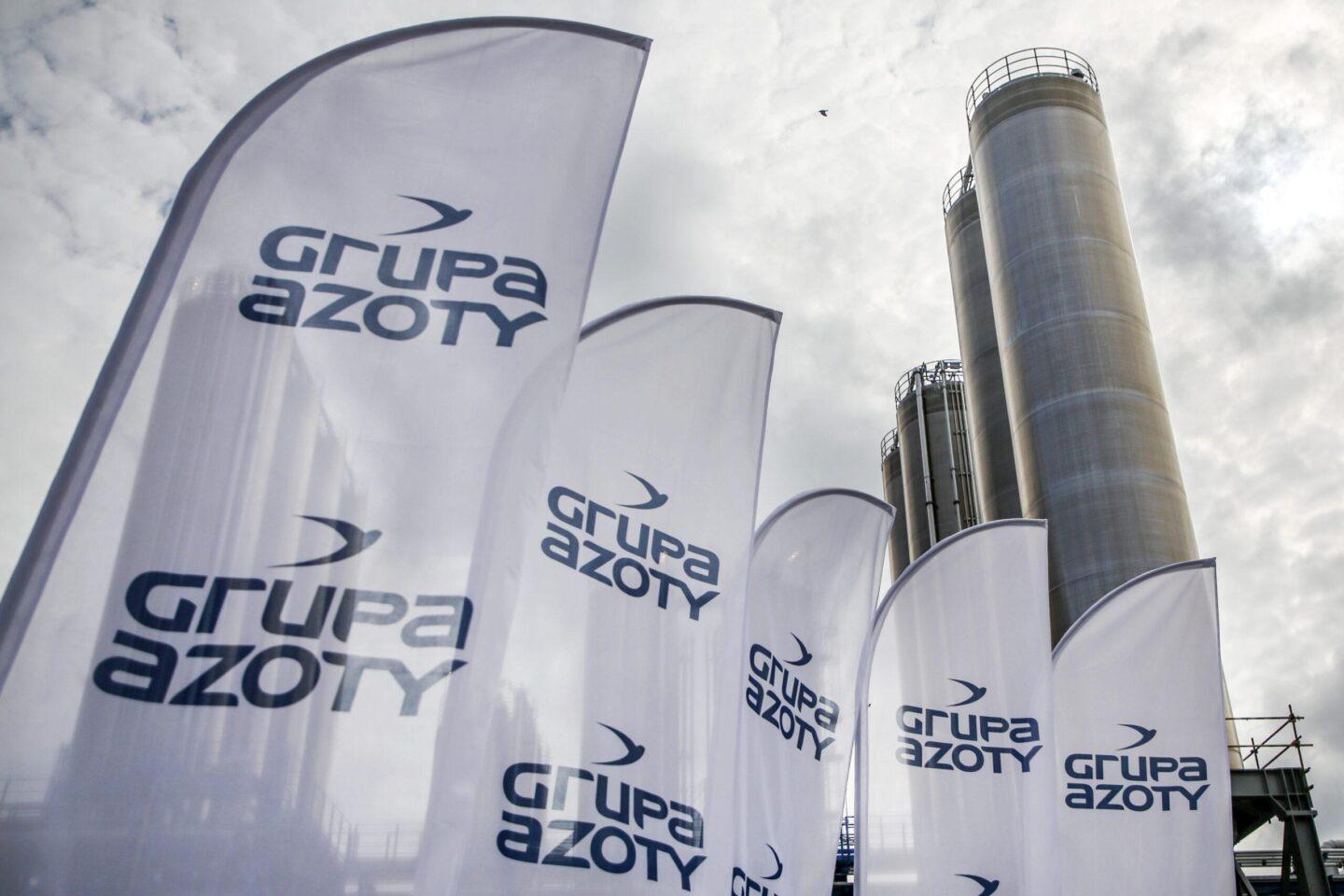 Logo Grupy Azoty na banerach