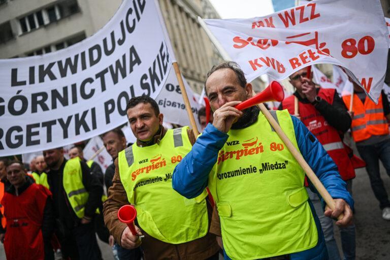 Na zdjęciu z marca 2023 r. protest górników w Warszawie