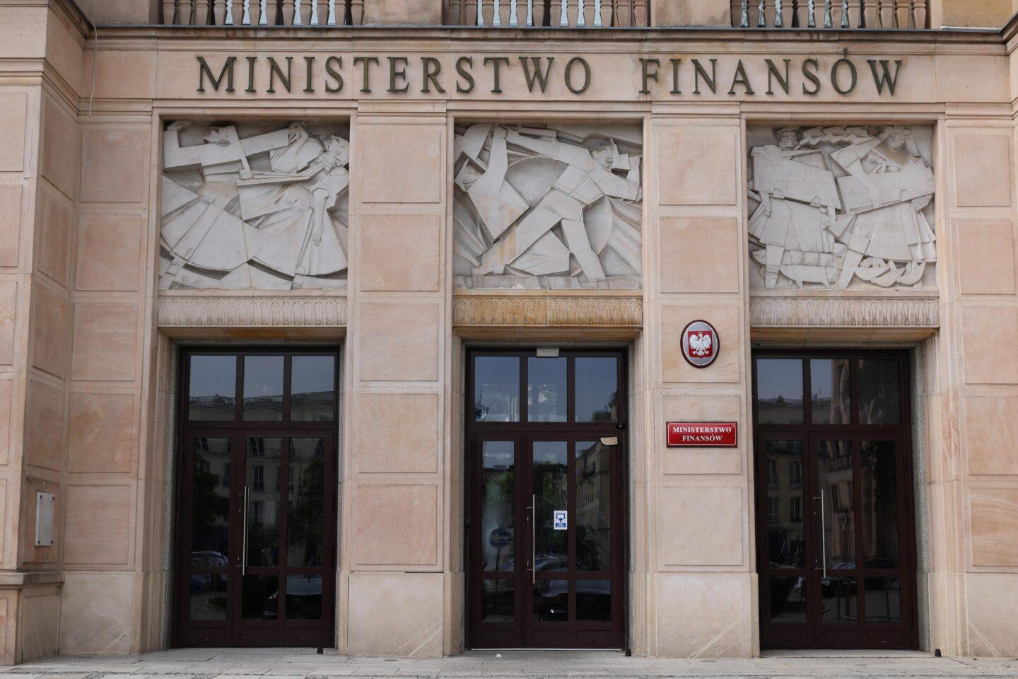 Na zdjęciu front budynku Ministerstwa Finansów