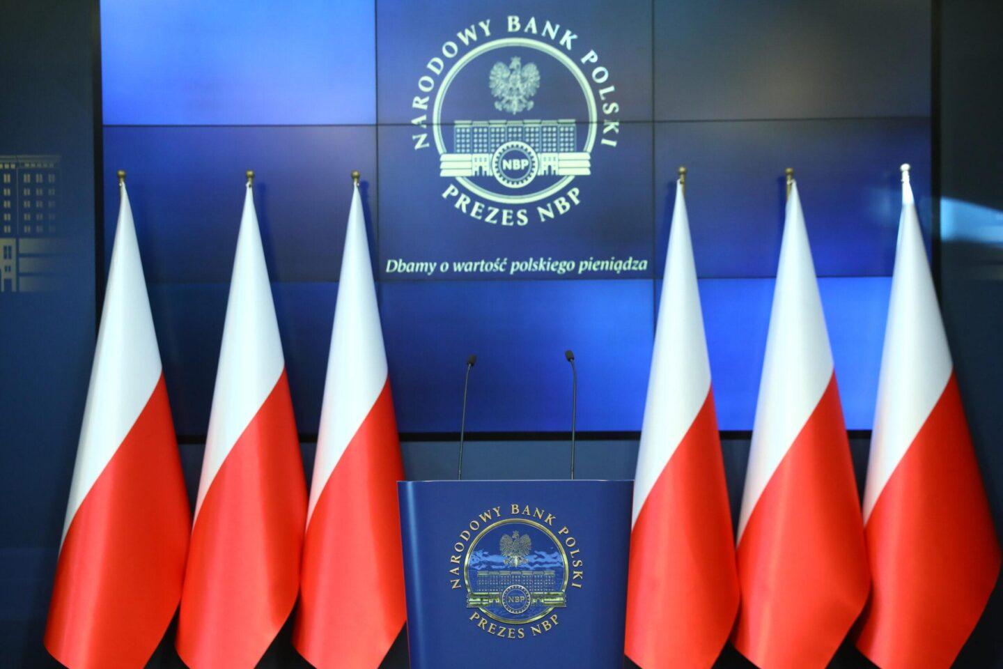 Mównica w sali konferencyjnej NBP