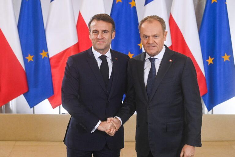 Od lewej: prezydent Francji Emanuel Macron i premier Polski Donald Tusk