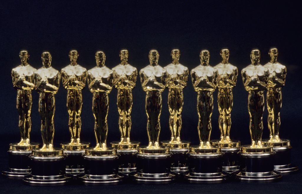 Na zdjęciu statuetki Oscarów