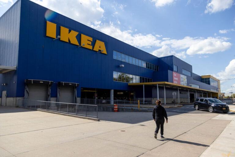 Zdjęcie przedstawia sklep IKEA