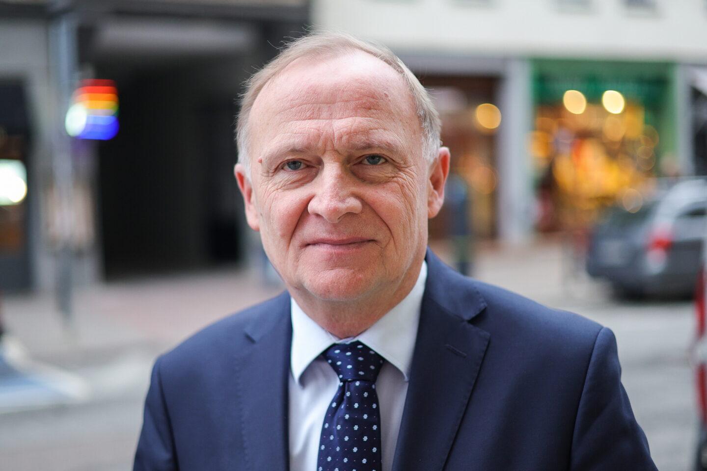 Na zdjęciu wiceminister MSWiA Czesław Mroczek