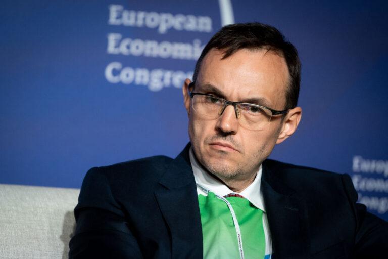 Na zdjęciu prezes spółki Kruk Piotr Krupa