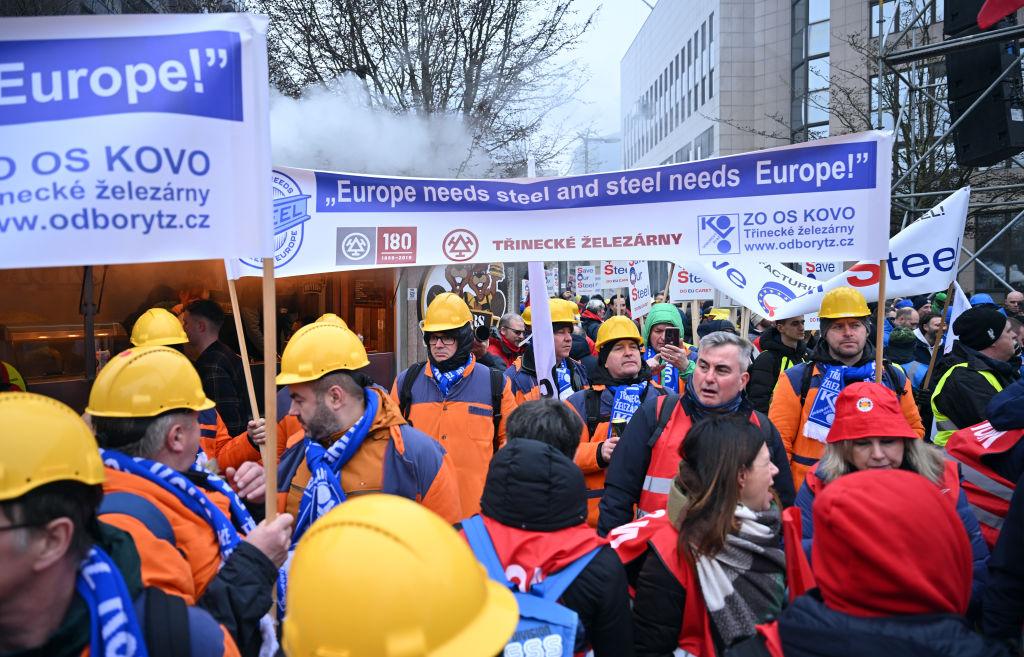 Protest pracowników przemysłu w Brukseli