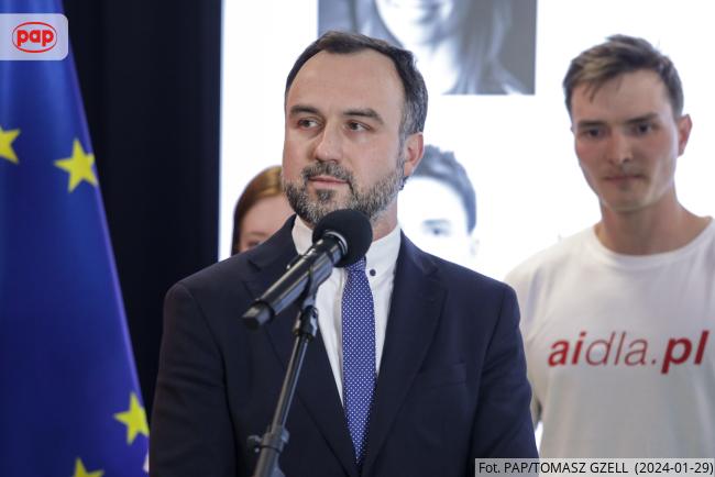 Na zdjęciu wiceminister finansów Paweł Karbownik