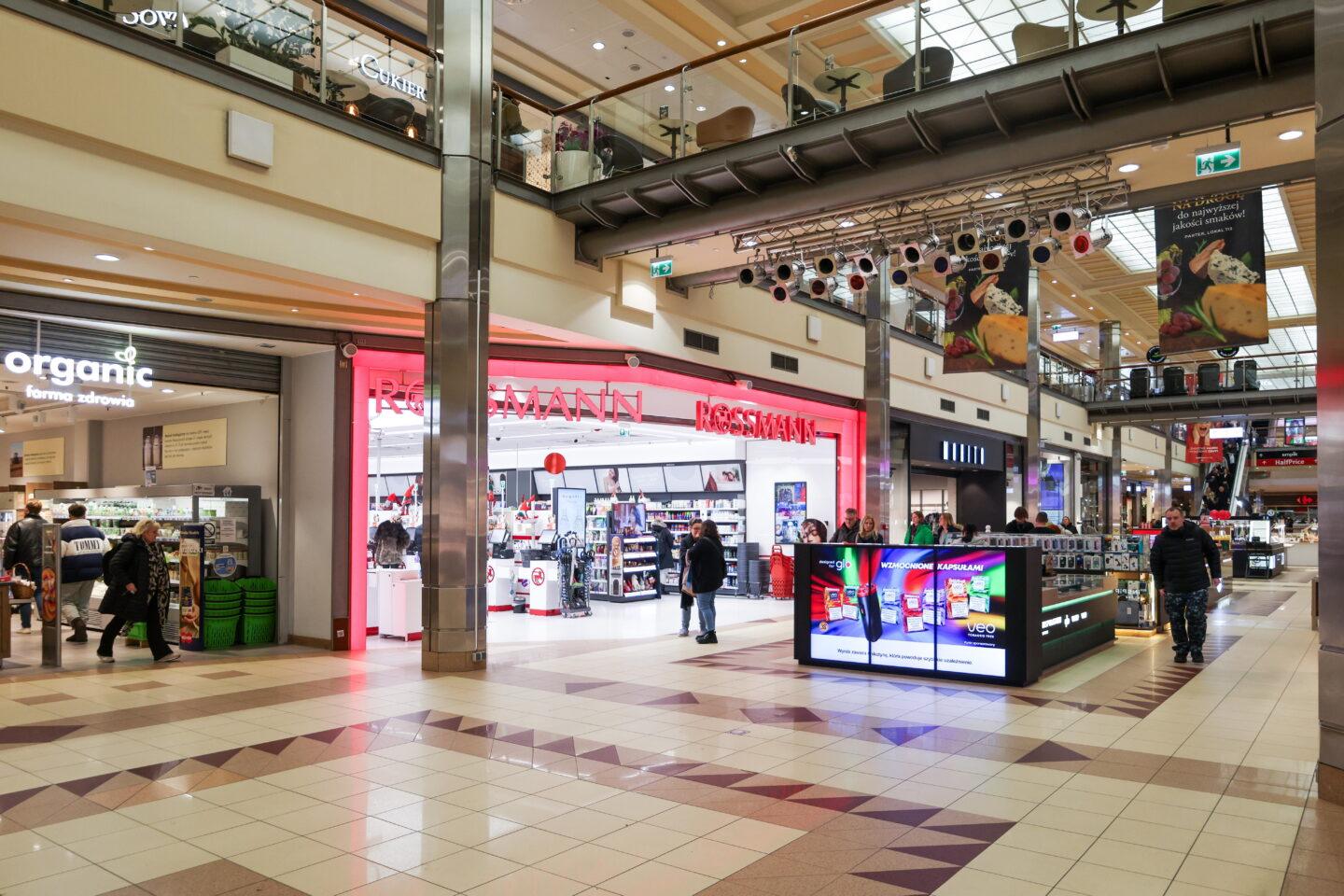 Zdjęcie przedstawia centrum handlowe Sadyba Best Mall w Warszawie