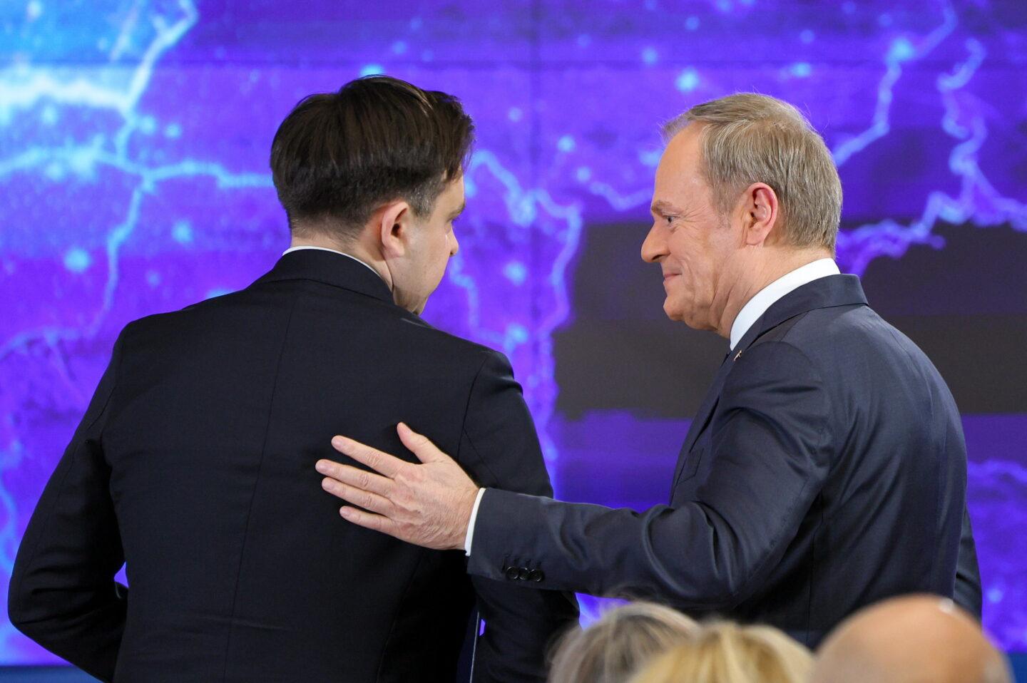 Premier Donald Tusk oraz minister finansów Andrzej Domański podczas konferencji "Polska. Rok Przełomu"