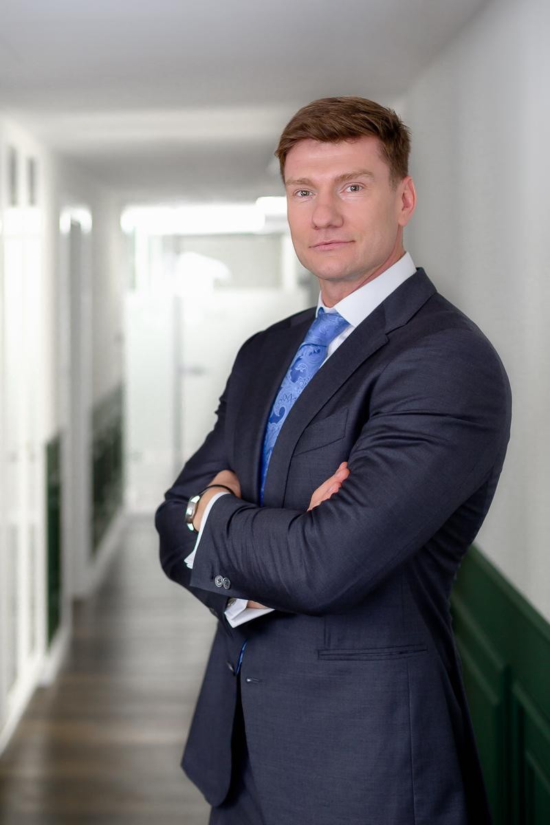 Tomasz Korab, Eques Investment