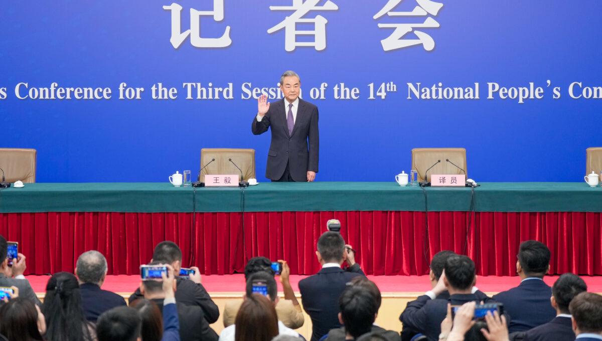 Chiński minister spraw zagranicznych Wang Yi, fot. VCG/VCG via Getty Images