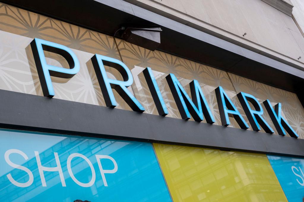 Logo Primark na sklepie