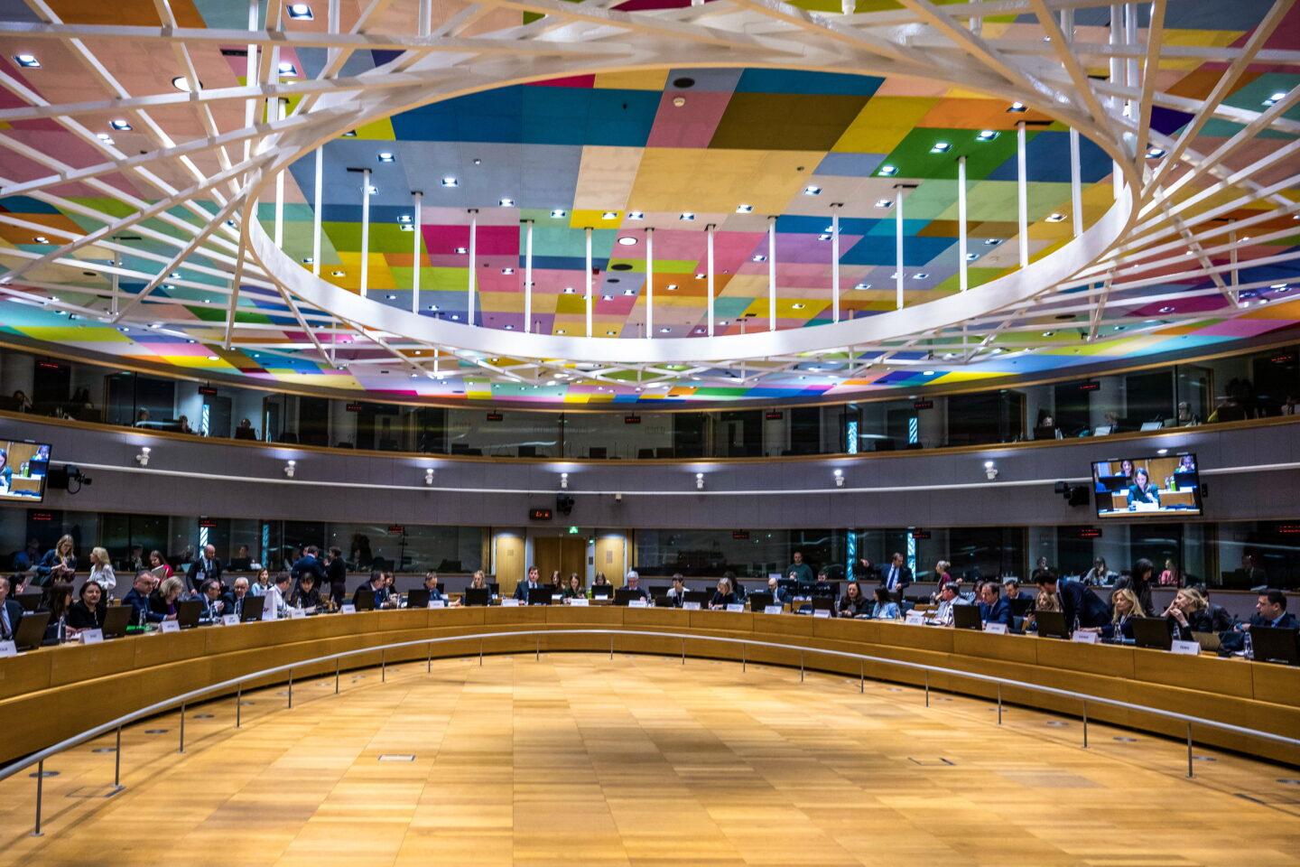 Na zdjęciu sala plenarna Rady UE