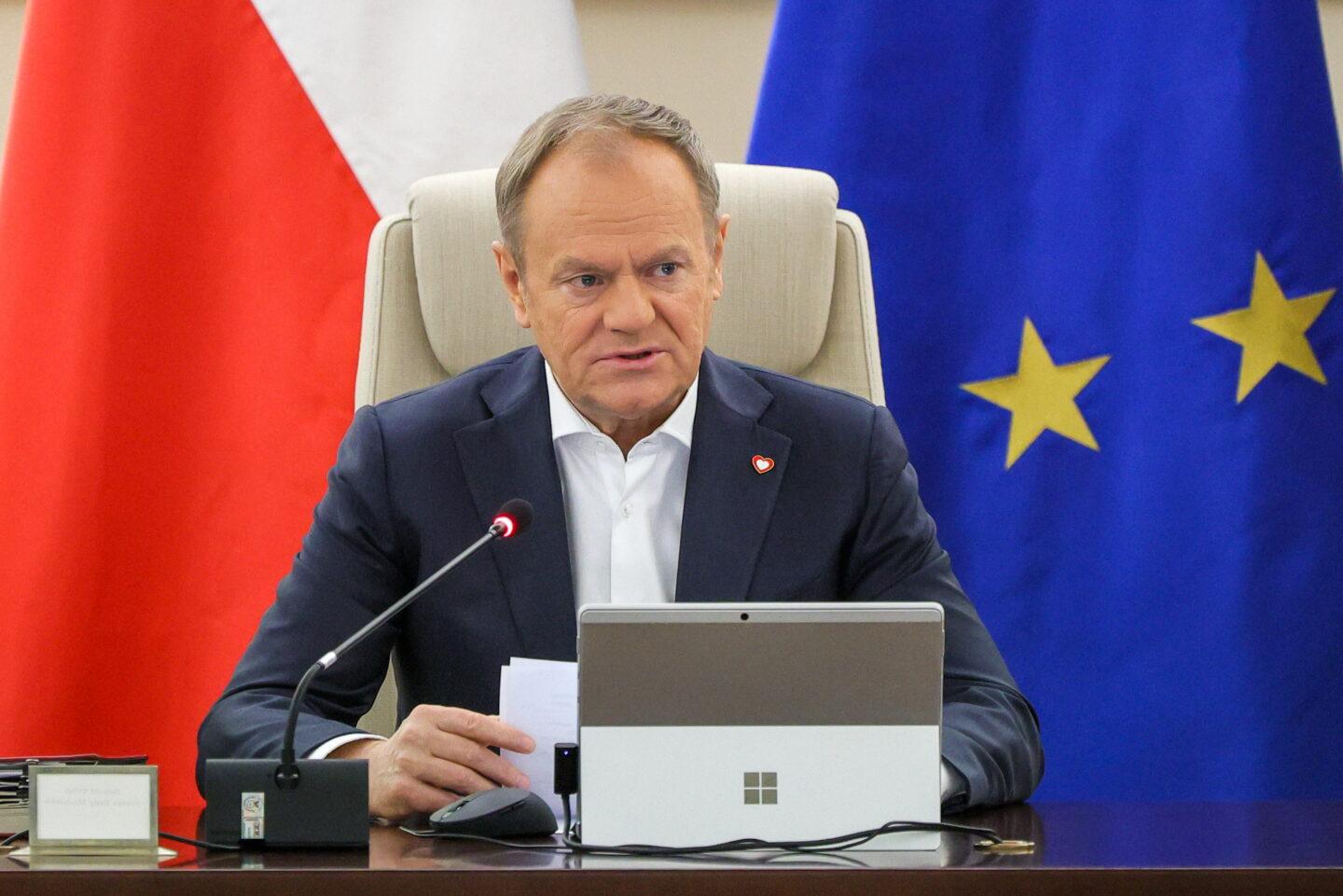 Premier Donald Tusk podczas posiedzenia rządu w KPRM w Warszawie