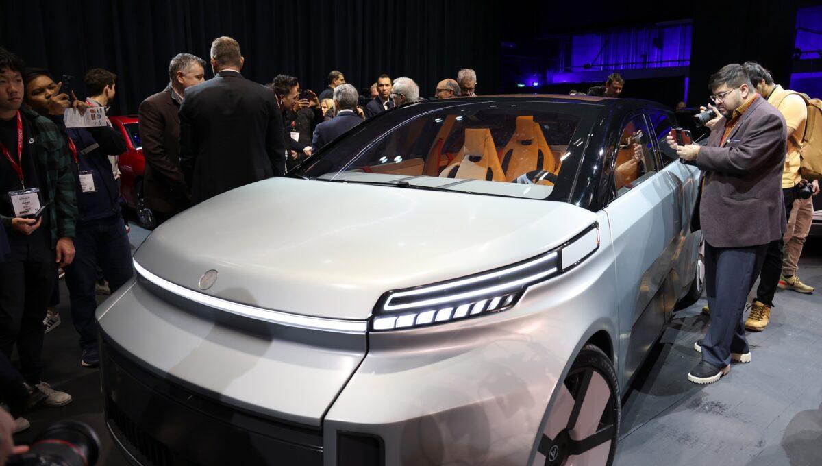Elektryczny Project Arrow zaprezentowany tuż przed rozpoczęciem Canadian Auto Show 2023 w Toronto.