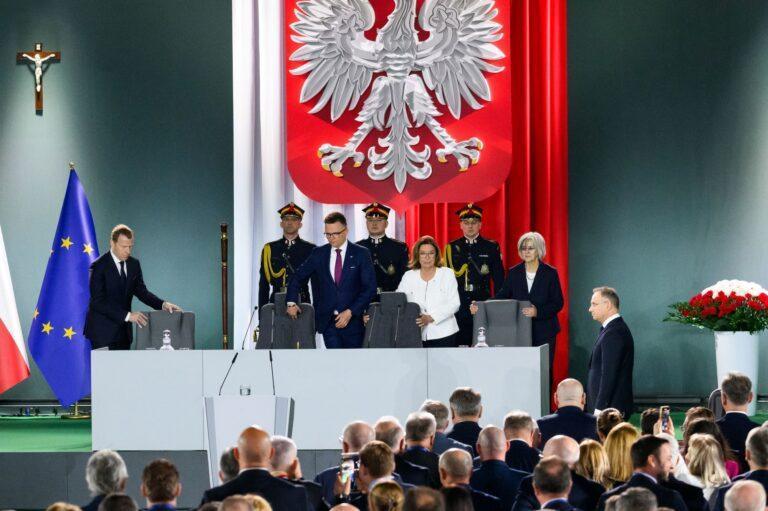 Zdjęcie przedstawia obchody 1000-lecia koronacji Bolesława Chrobrego w Gnieźnie