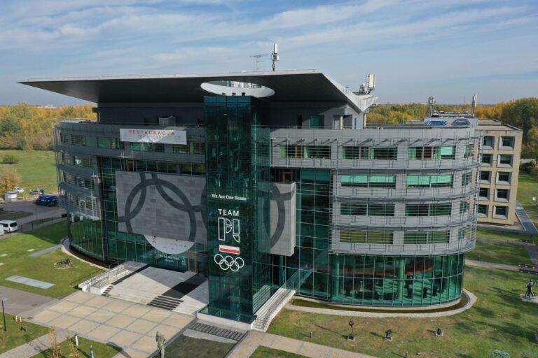 Na zdjęciu budynek Centrum Olimpijskiego w Warszawie