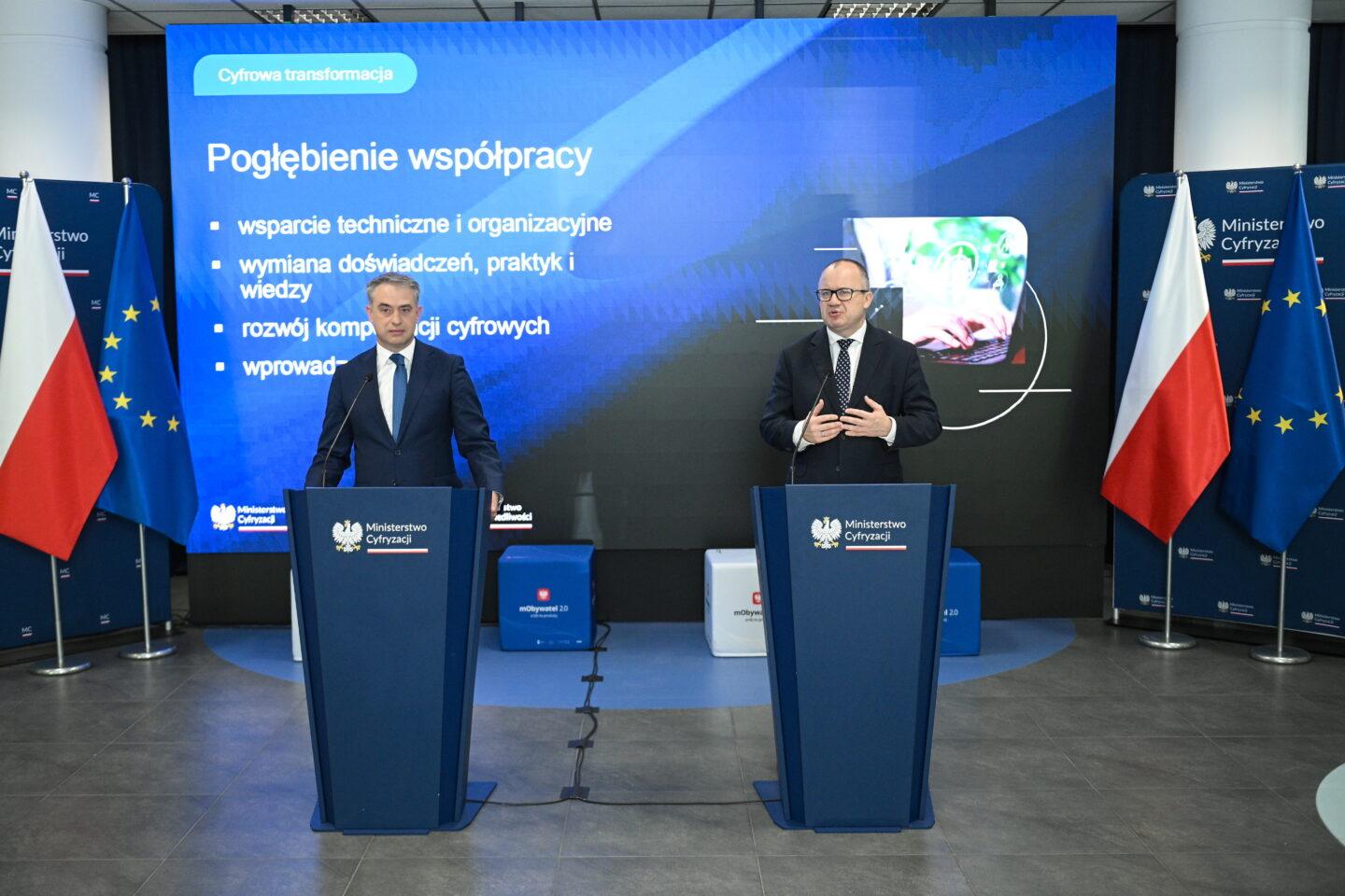 Od lewej: wicepremier i minister cyfryzacji Krzysztof Gawkowski. Od prawej: minister sprawiedliwości Adam Bodnar