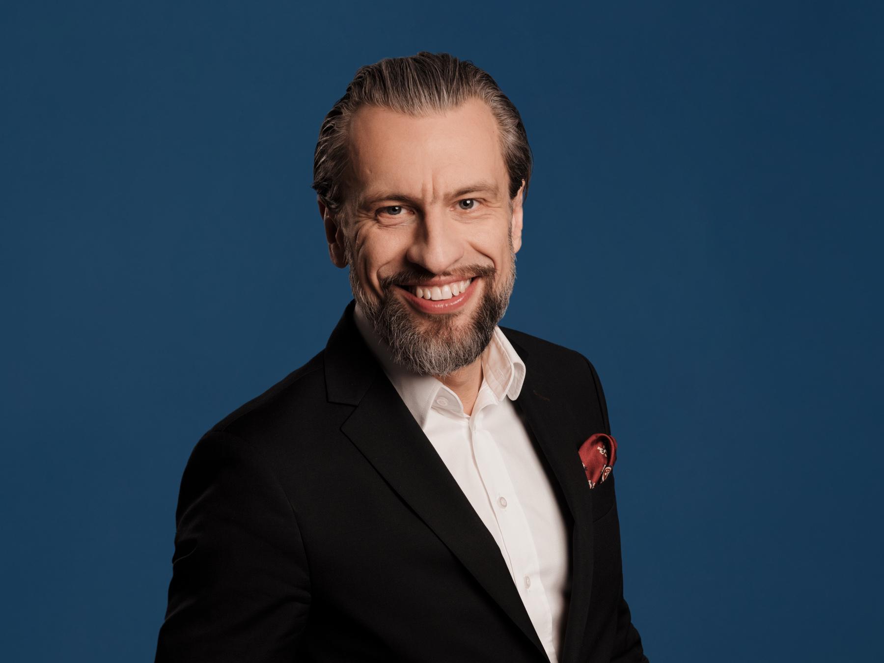 Marcin Wąsikowski, Uniqa