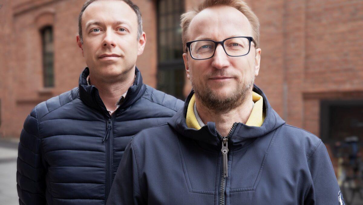 Miłosz Ryniecki, Jacek Perkowski (po prawej), założyciele szkoły językowej online Fluentbe.