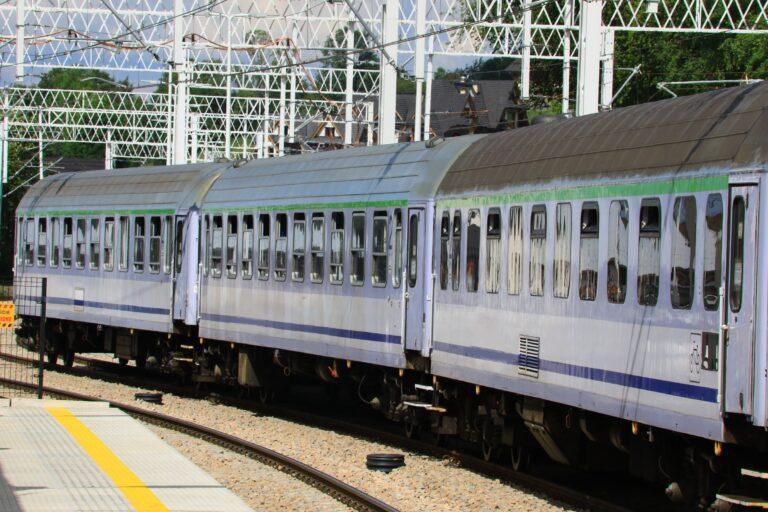 Na zdjęciu wagony pociągu PKP Intercity.
