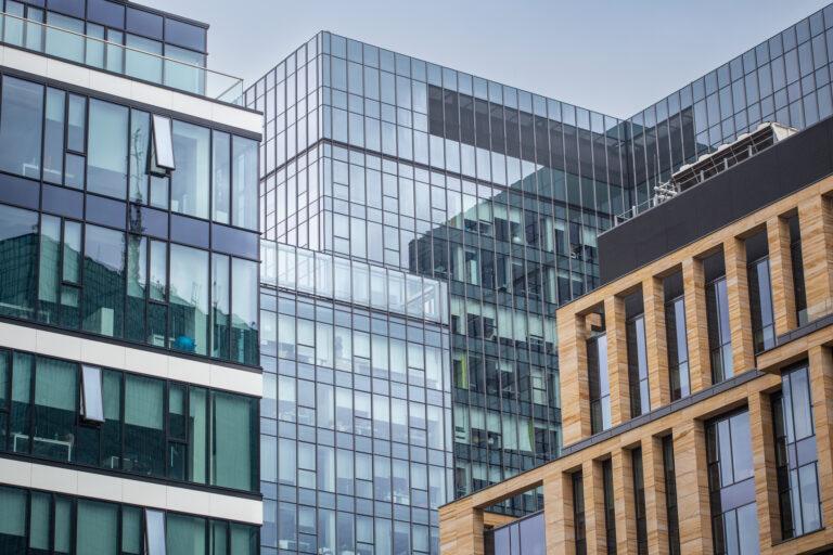 Aktywność inwestorów na rynku nieruchomości komercyjnych w I kw. 2025 r.