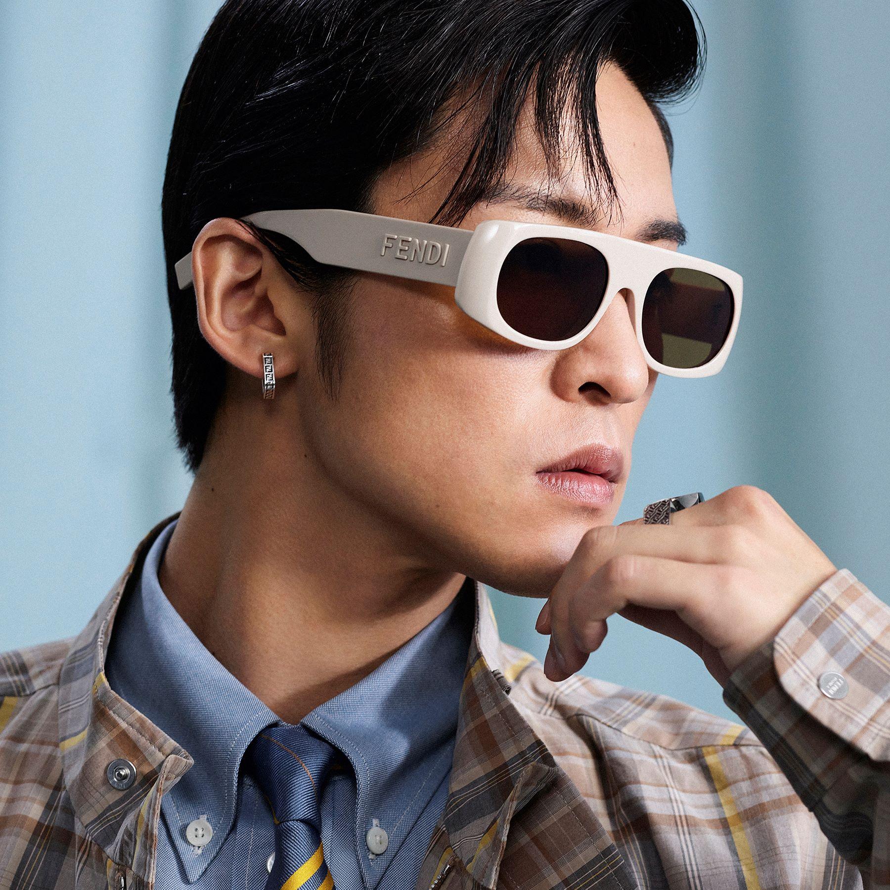 kampania reklamowa okularów Fendi