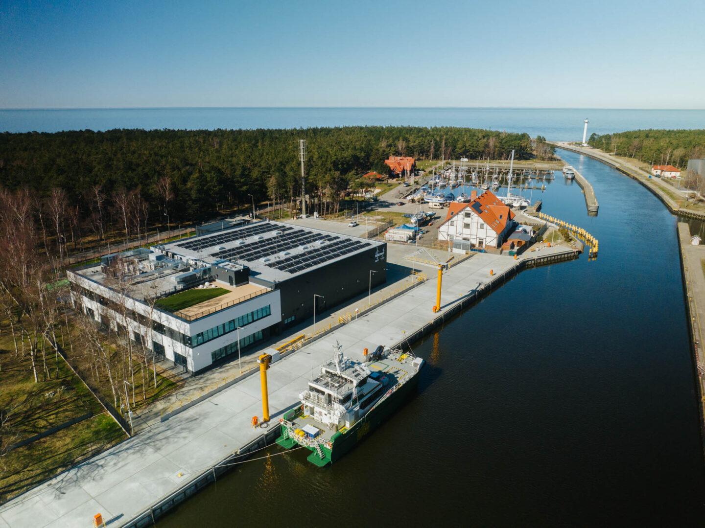 Baza serwisowa dla morskich farm wiatrowych w Łebie