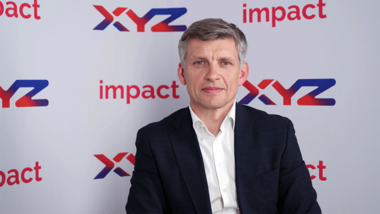 VeloBank, pod kierownictwem Adama Marciniaka, podpisał umowę przejęcia detalicznej części Citi Handlowego. Prezes zapowiada nawet 20-proc. obniżkę kosztów działania, głównie dzięki niższym wydatkom na IT. Fot. XYZ