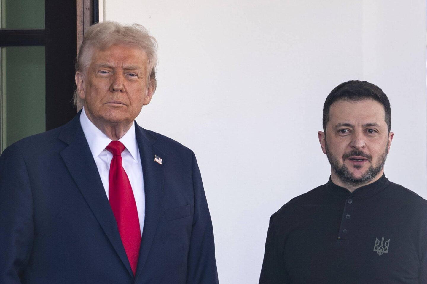 Na zdjęciu po lewej prezydent USA Donald Trump i po prawej prezydent Ukrainy Wołodymyr Zełenski
