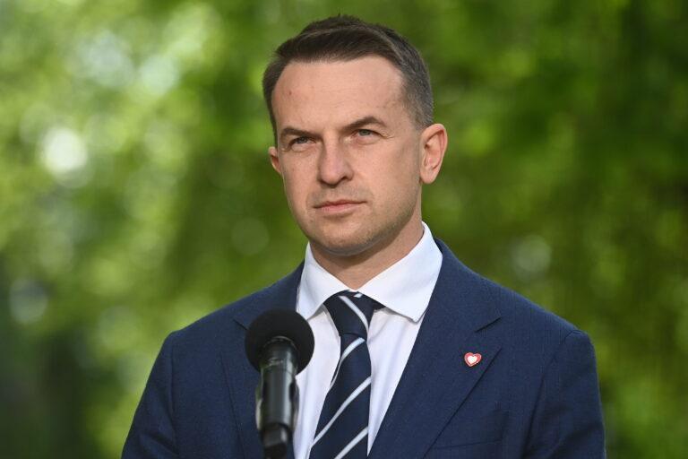 Na zdjęciu rzecznik rządu Adam Szłapka