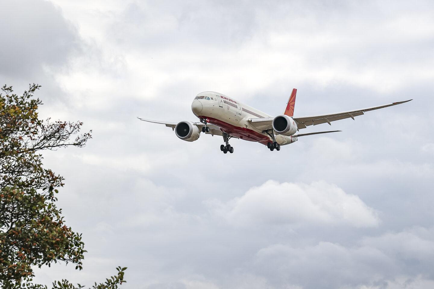 Na zdjęciu z 2022 r. Boeing 787-8 Dreamliner należący do Air India