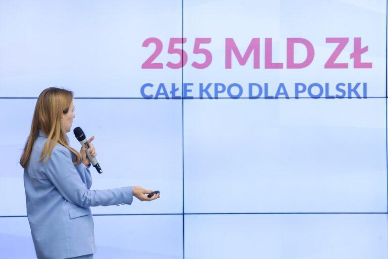 Na zdjęciu minister funduszy i polityki regionalnej Katarzyna Pełczyńska-Nałęcz