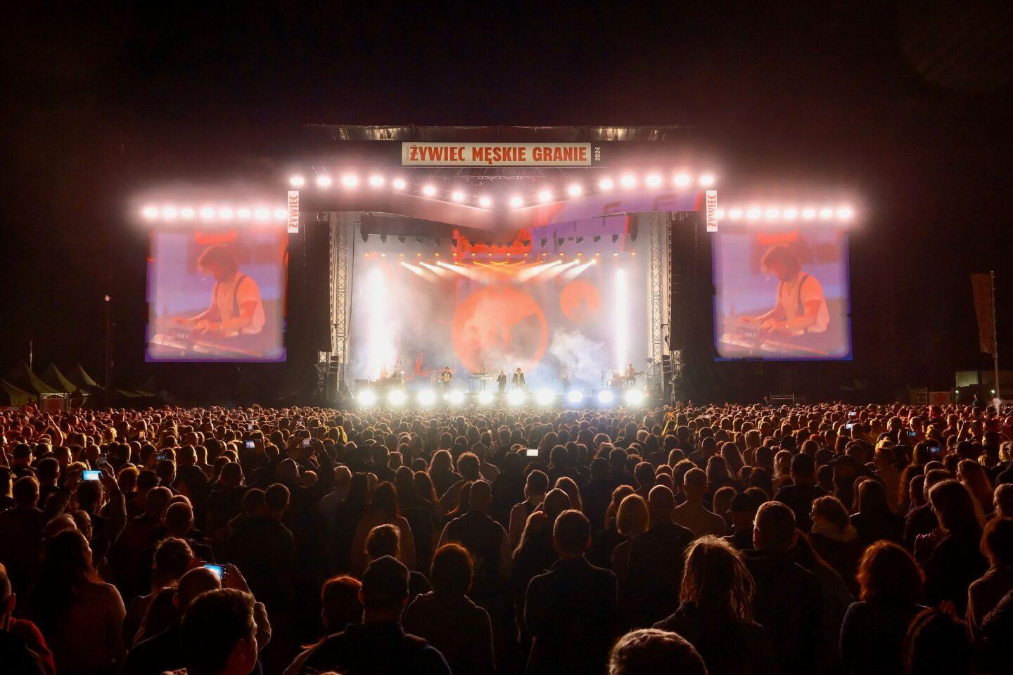 Męskie Granie 2025 odwiedzi siedem polskich miast, oferując łącznie 144 koncerty na dwóch scenach.