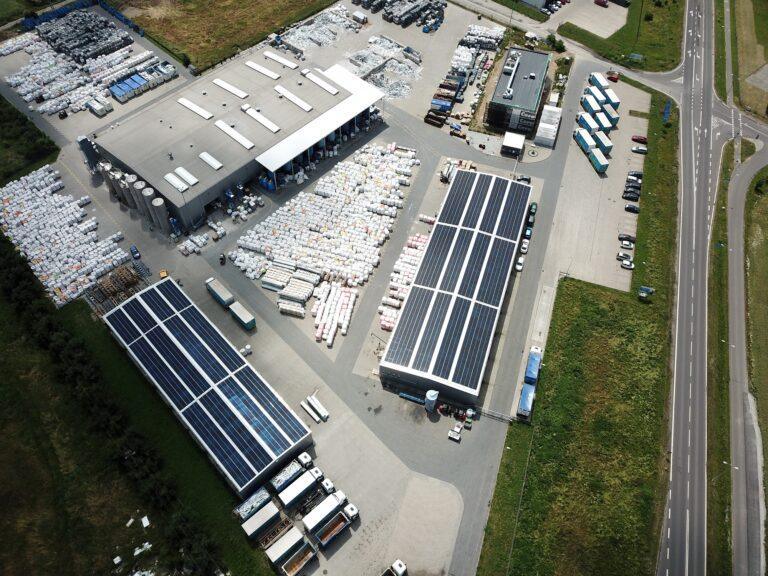 Zdjęcie przedstawia zakłada Metal-Plast