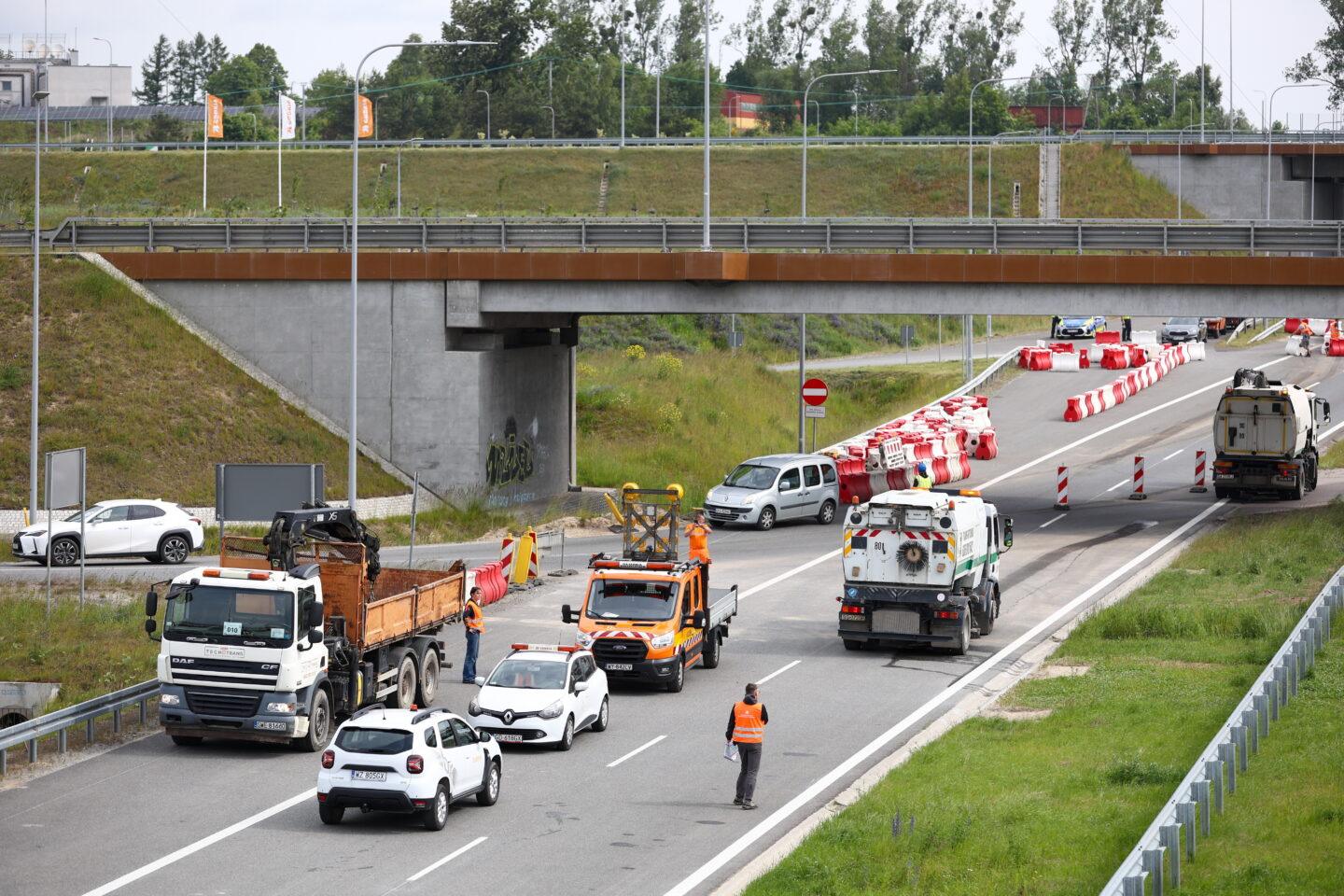 Na zdjęciu: Nowo otwarta droga ekspresowa S7 Obwodnicy Metropolii Trójmiejskiej