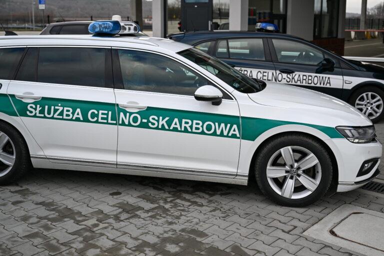 Na zdjęciu: Radiowozy Służby Celno-Skarbowej
