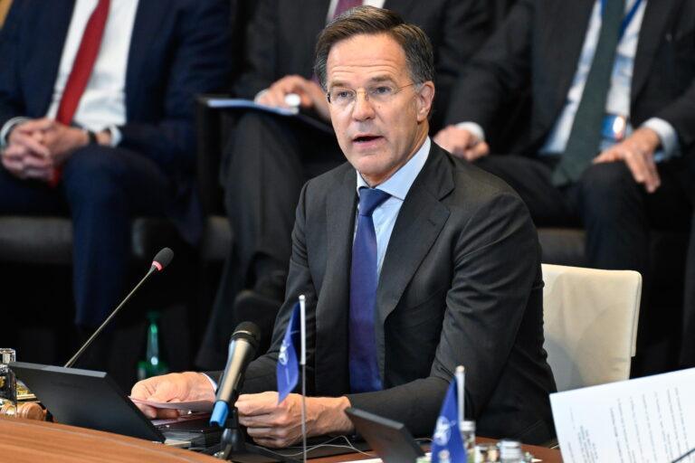 Szef NATO Mark Rutte na zdjęciu z 5 czerwca 2025 r.