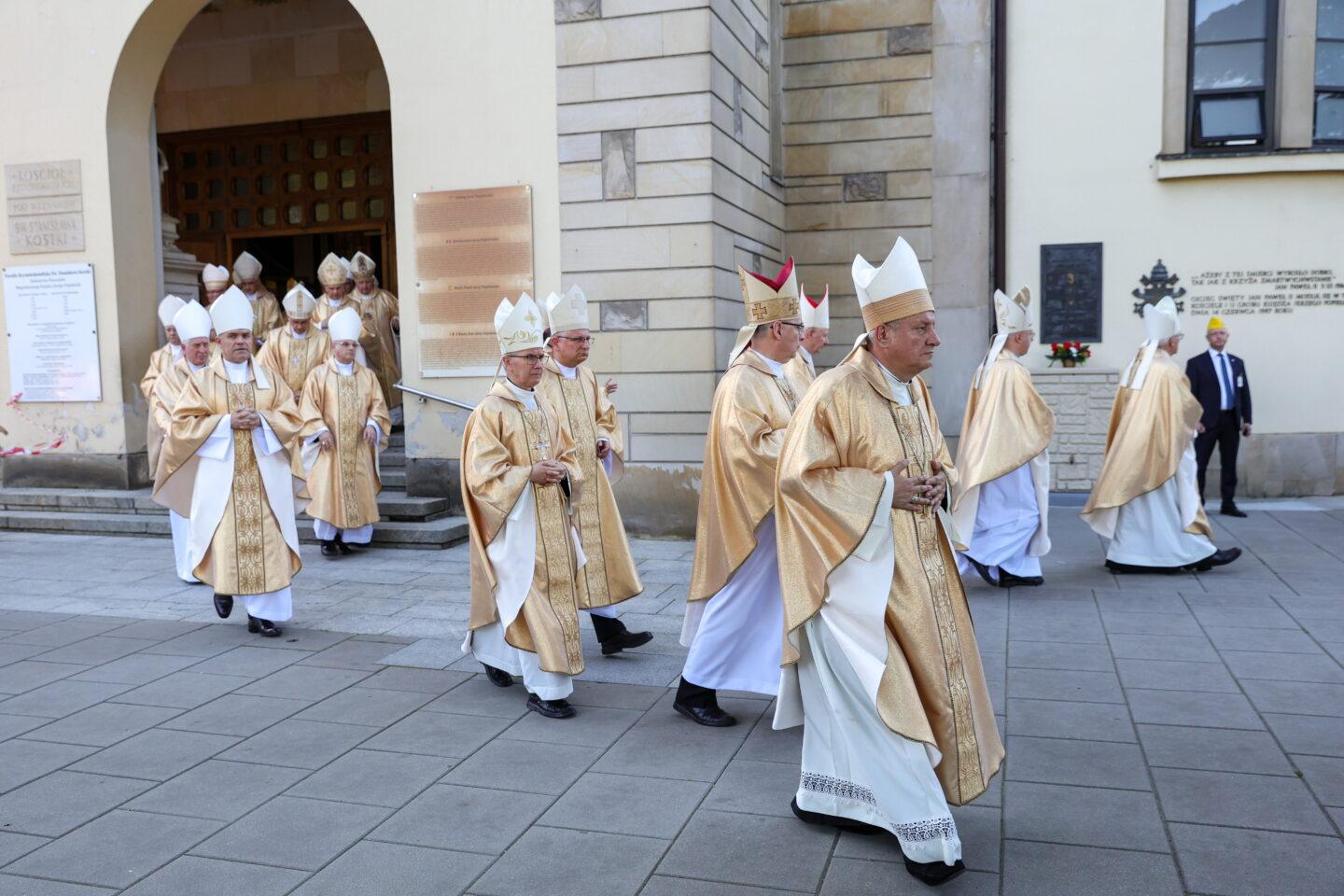 Biskupi Kościoła katolickiego w Warszawie