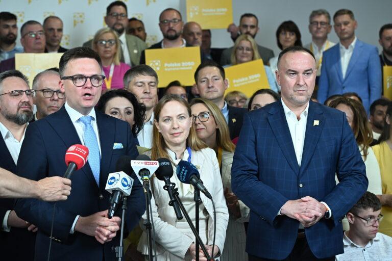 Na zdjęciu na pierwszym planie od lewej: Szymon Hołownia, Katarzyna Pełczyńska-Nałęcz, Michał Kobosko