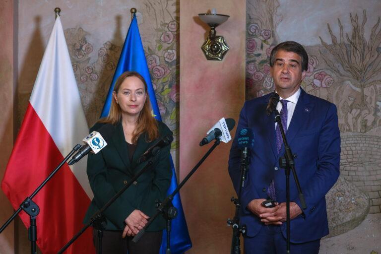 Katarzyna Pełczyńska-Nałęcz, Raffaele Fitto