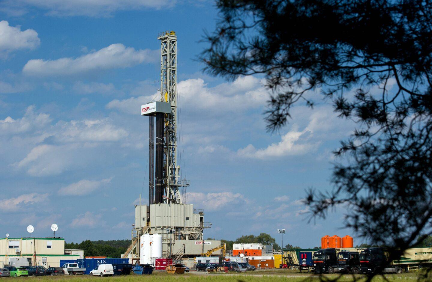 Na zdjęciu z 2012 r. odwiert Central European Petroleum w Niemczech