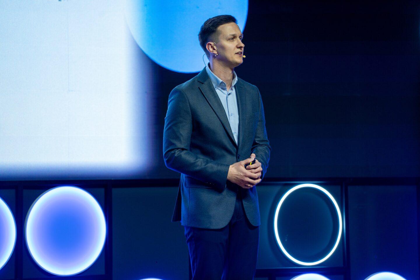 Emil Walczak, dyrektor generalny Base w Polsce