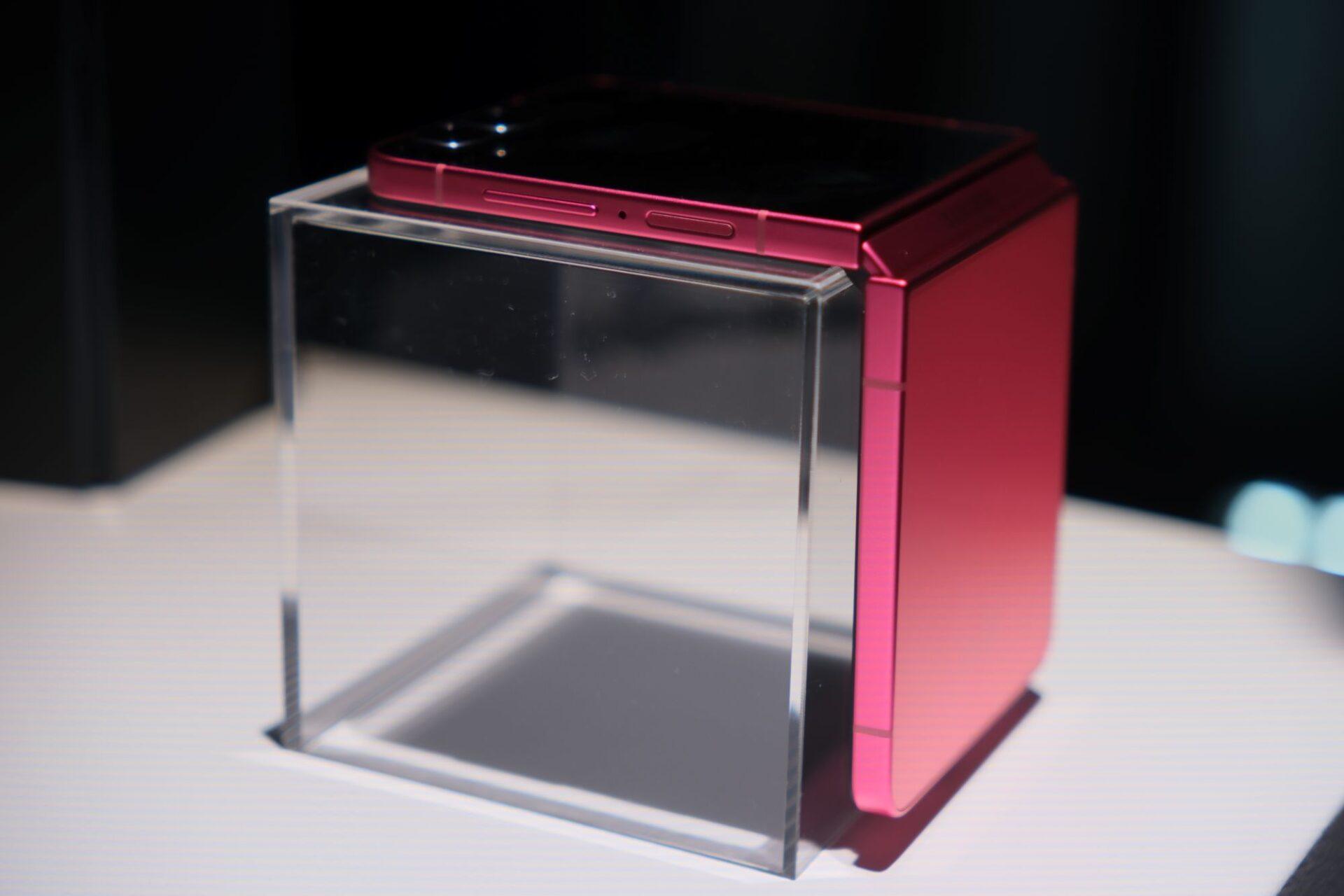 Na zdjęciu: Galaxy Flip 7