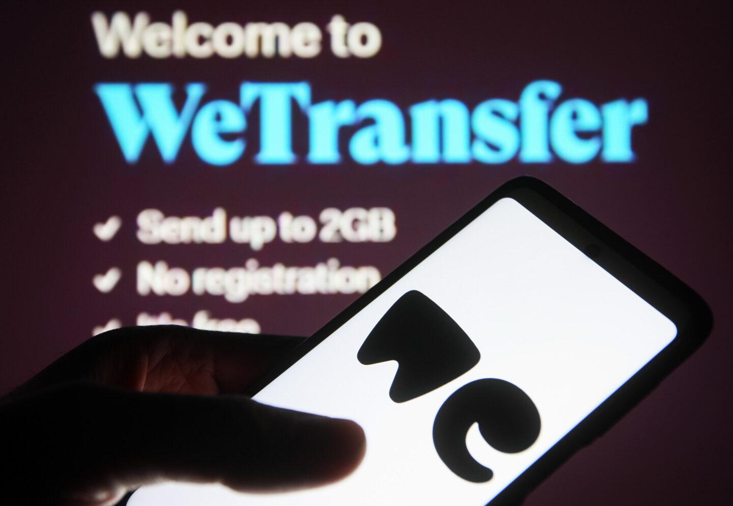 WeTransfer wywołał ogromne kontrowersje zmieniając warunki użytkowania
