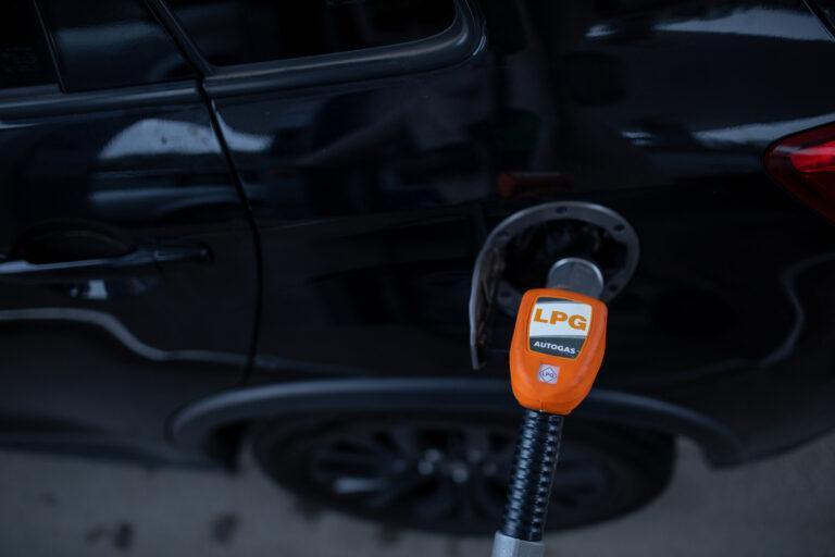 Tankowanie samochodu autogazem