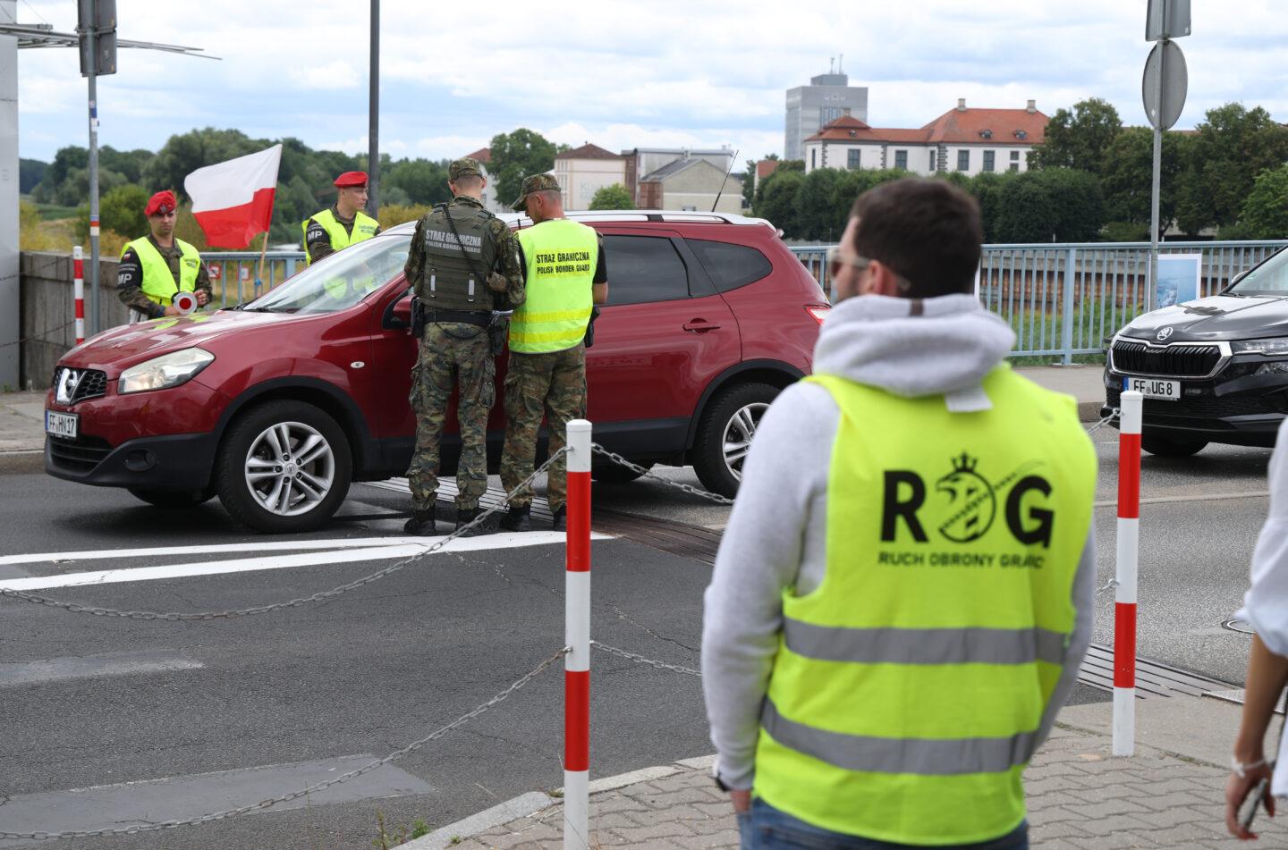 Członkowie Ruchu Obrony granic