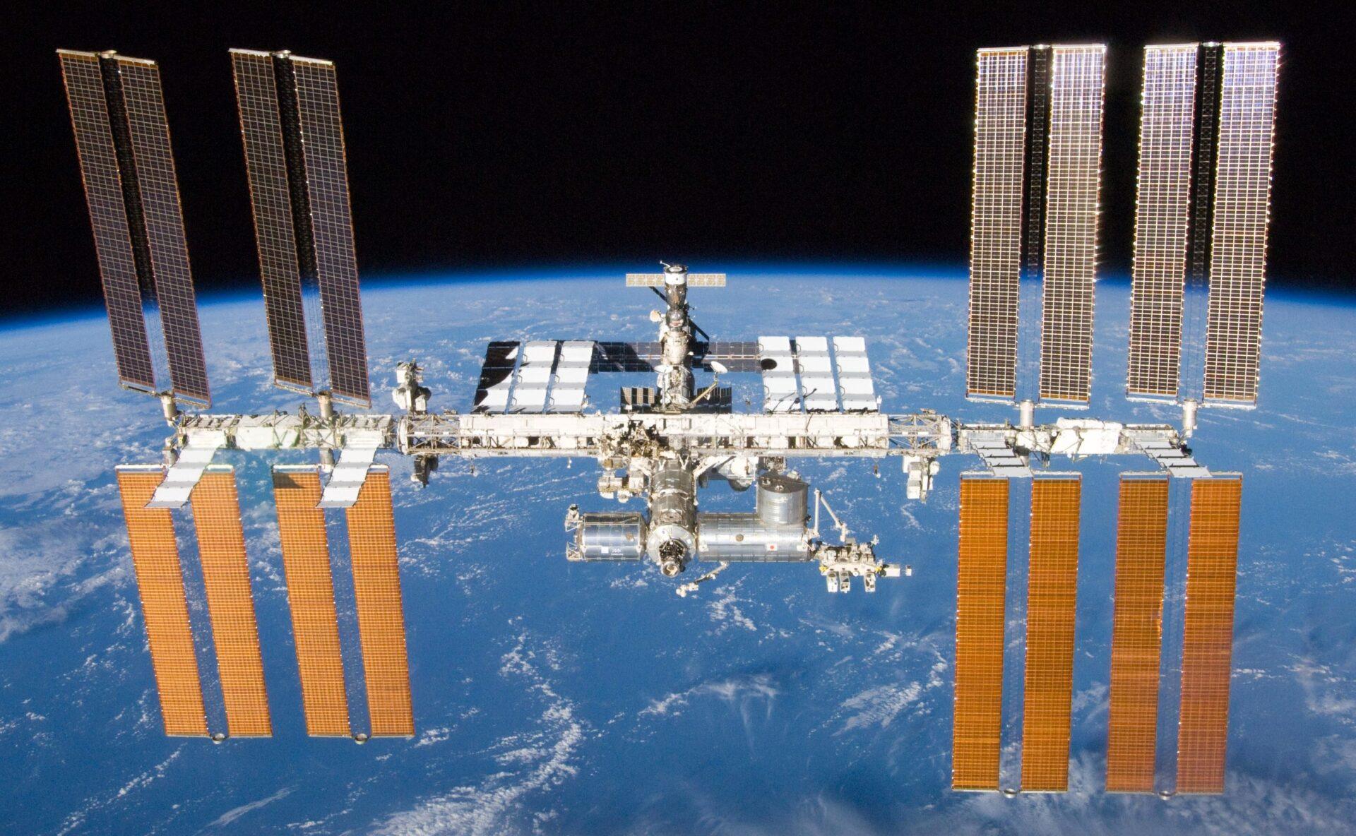 Międzynarodowa Stacja Kosmiczna na orbicie Ziemi