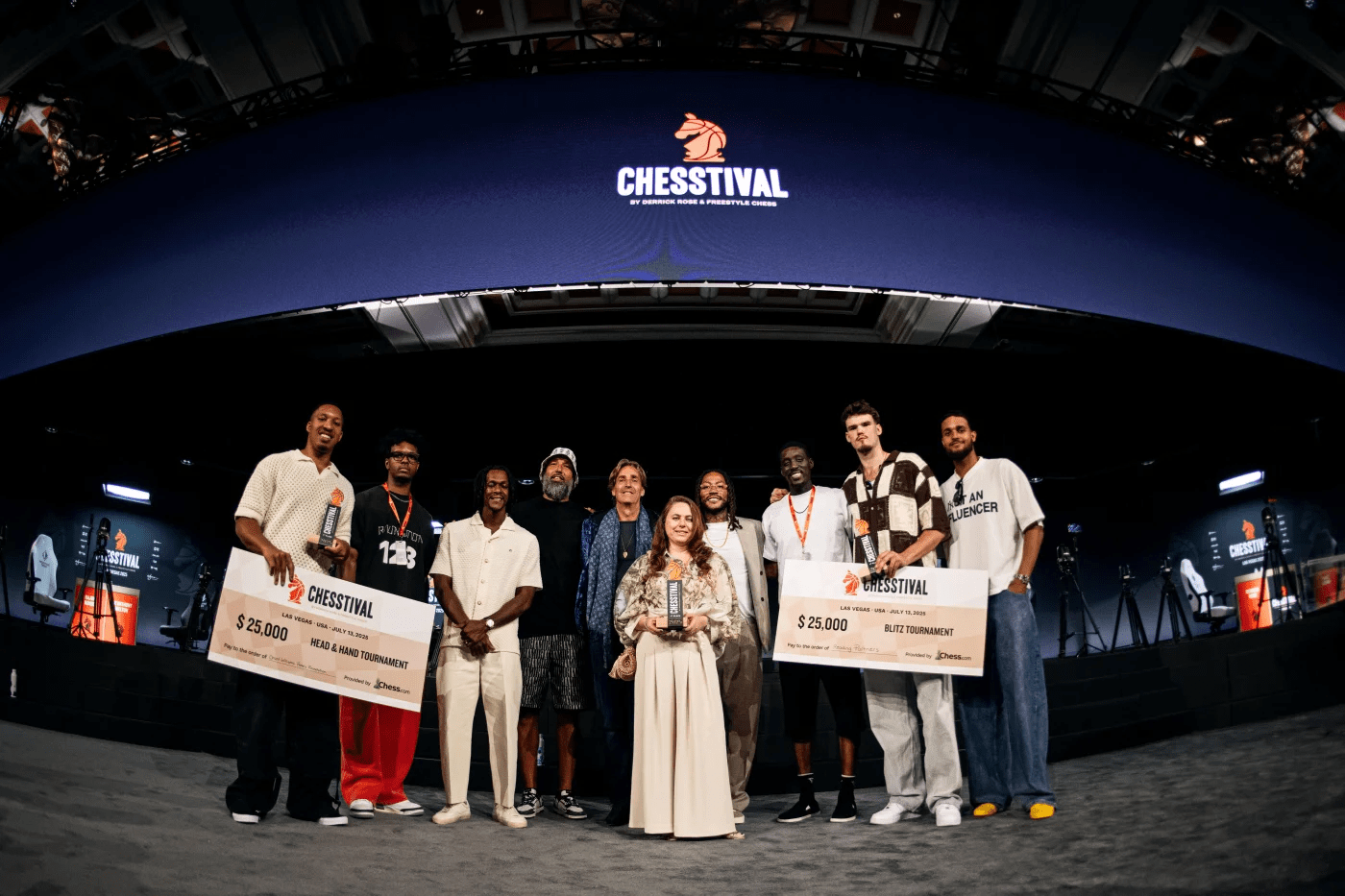 Zdjęcie zwycięzców turnieju Chesstival.